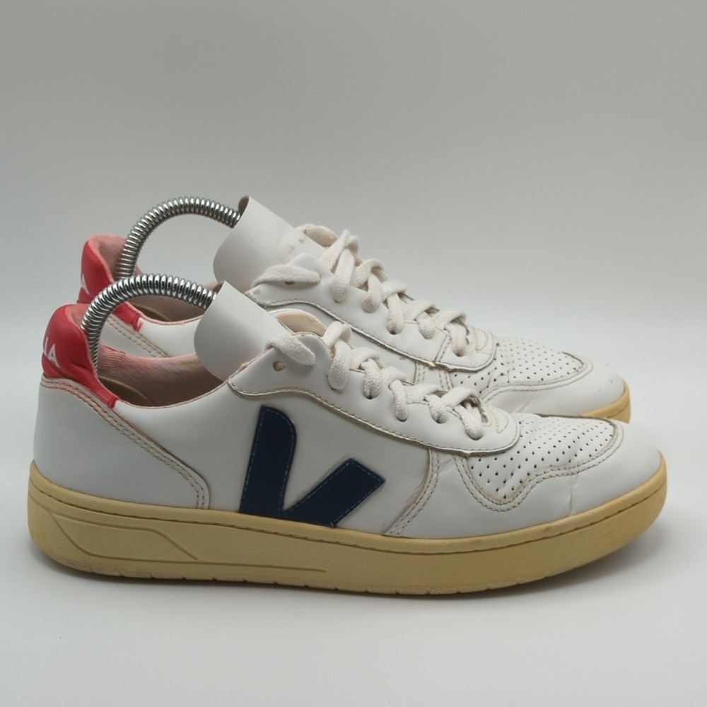 Veja V Logo Shoes‎ Womens Size 8 White Blue Red Leather Casual Sneakers Lace Up